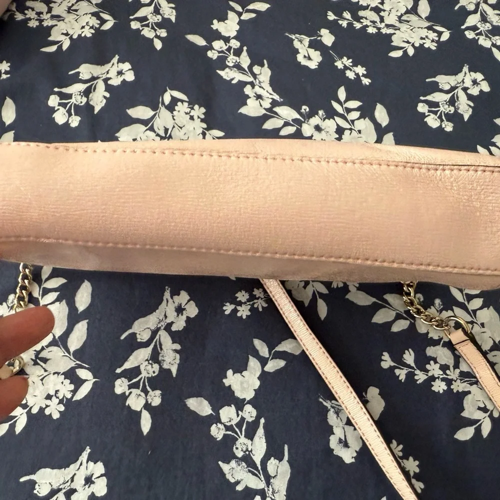 Kate Spade Blush Pink Crossbody Bag with 🎀 – - Picture 6 of 7